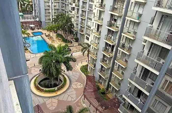 One Palm Tree Hotel 4*
