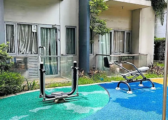 One Palm Tree 4* Manila