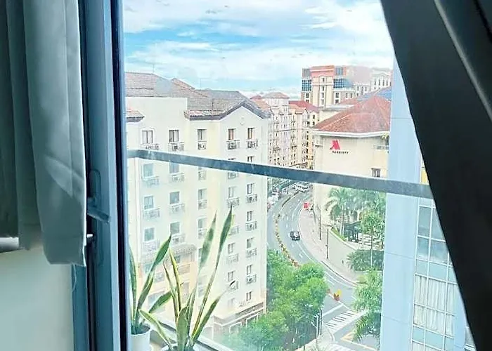 One Palm Tree 4* Manila
